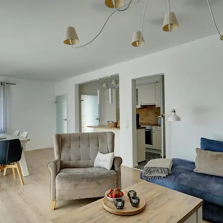 Haus Sorgenfrei, 900 M Vom Entfernt, Zentral Gelegen, Perfekt Fuer Familien & Freunde, Drei Schlafzimmer