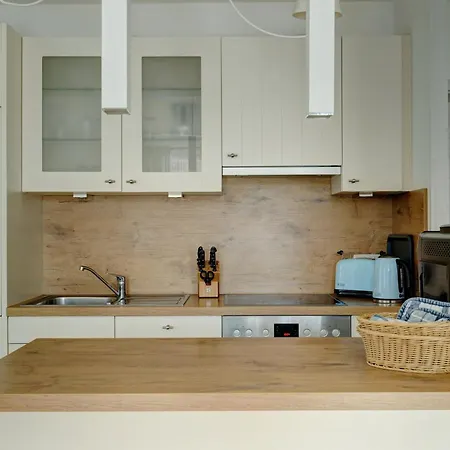 Haus Sorgenfrei, 900 M Vom Entfernt, Zentral Gelegen, Perfekt Fuer Familien & Freunde, Drei Schlafzimmer Λίμπεκ