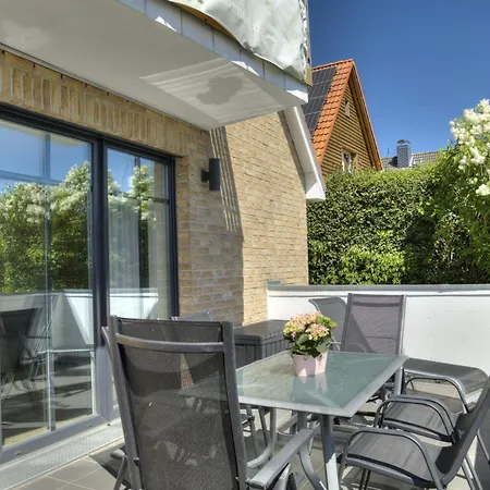 Haus Sorgenfrei, 900 M Vom Entfernt, Zentral Gelegen, Perfekt Fuer Familien & Freunde, Drei Schlafzimmer * 뤼베크